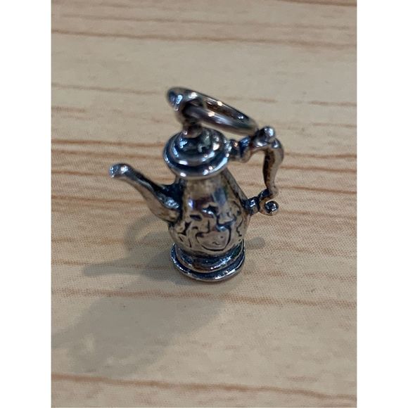 Vintage Coffee Pot Sterling Silver Jewelry Charm - Picture 1 of 5